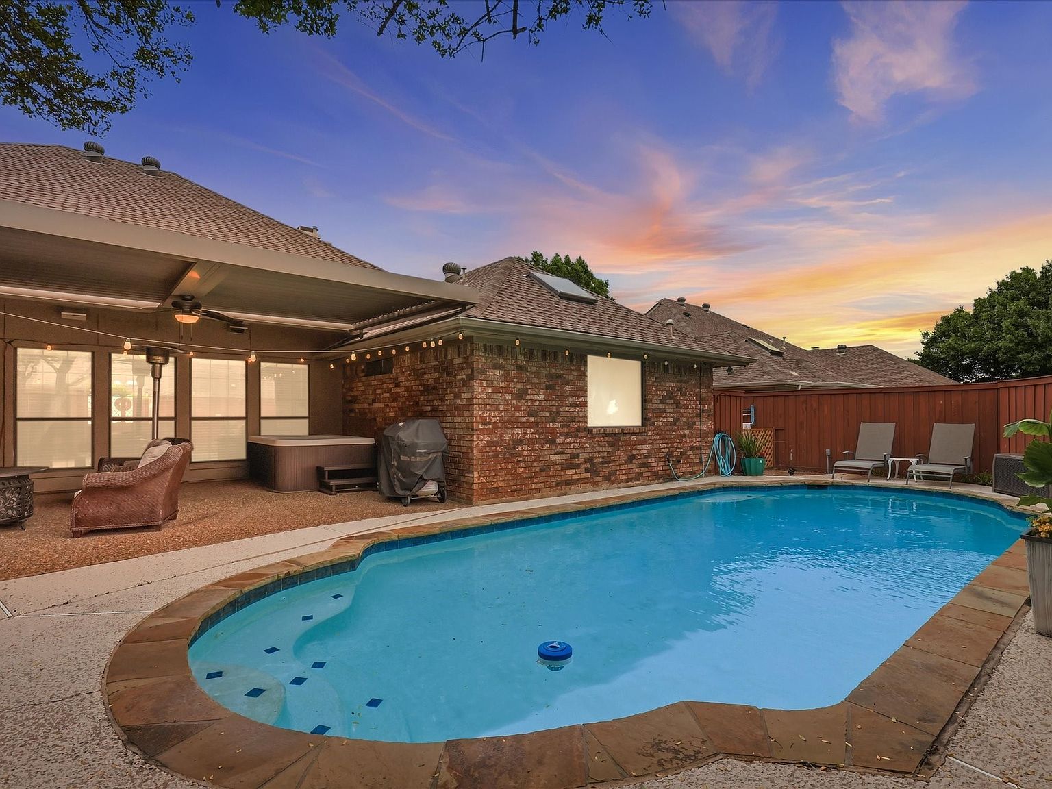1516 Glastonbury Dr Plano, TX 75075 - Thumbnail 4