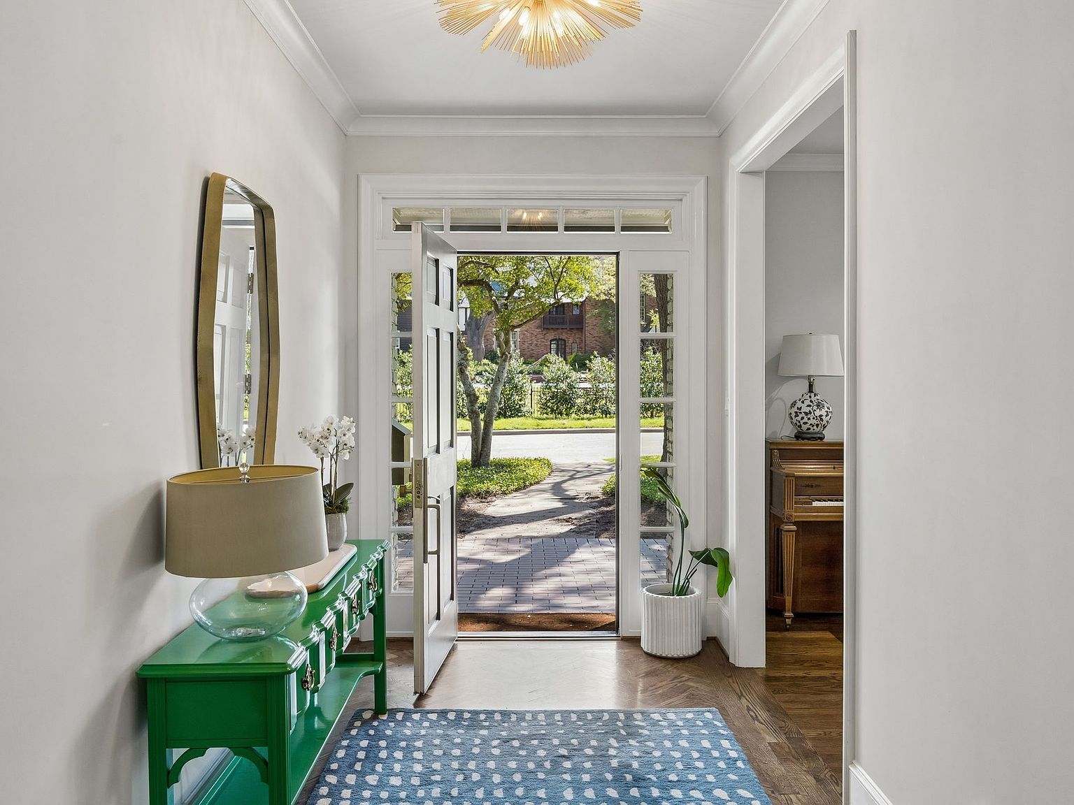 6717 Meadow Lake Ave Dallas, TX 75214 - Thumbnail 4