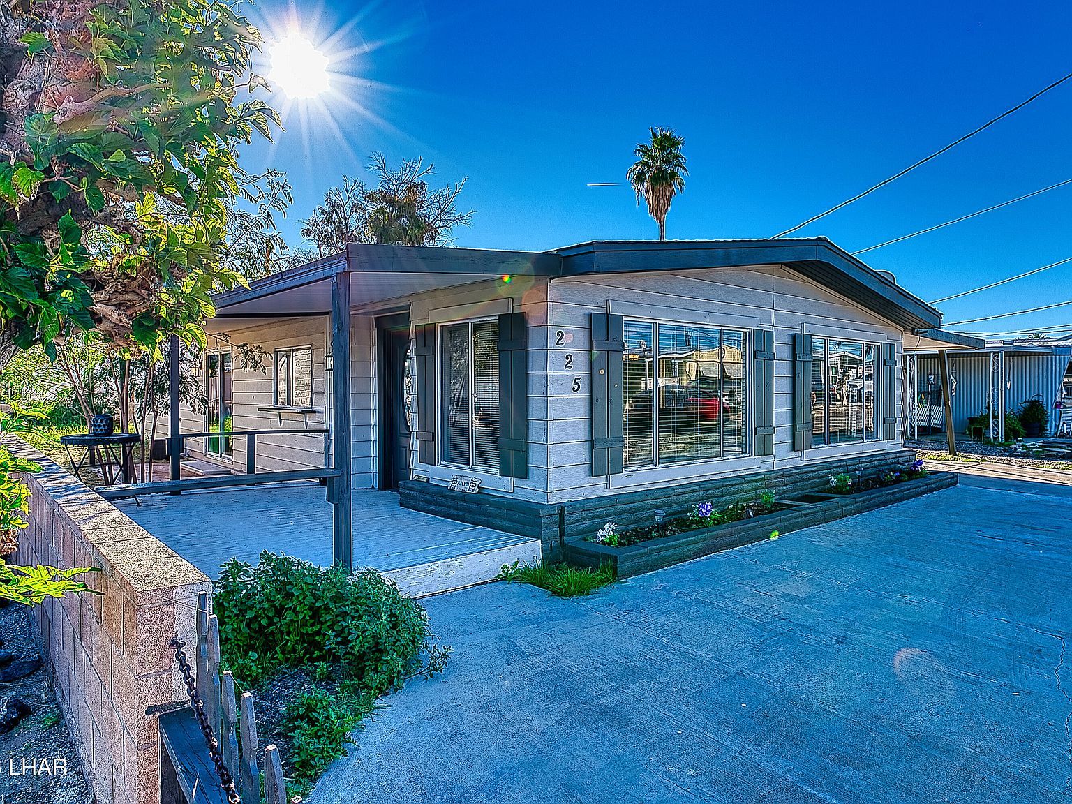 225 N Moonlight Dr Parker, AZ 85344 - Thumbnail 4