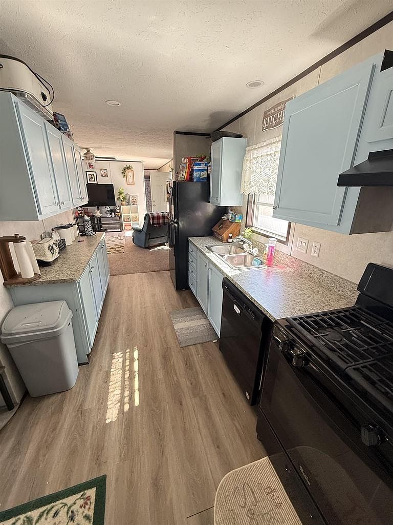 871 S Main St Trailer 184 Fond Du Lac, WI 54935 - Thumbnail 4
