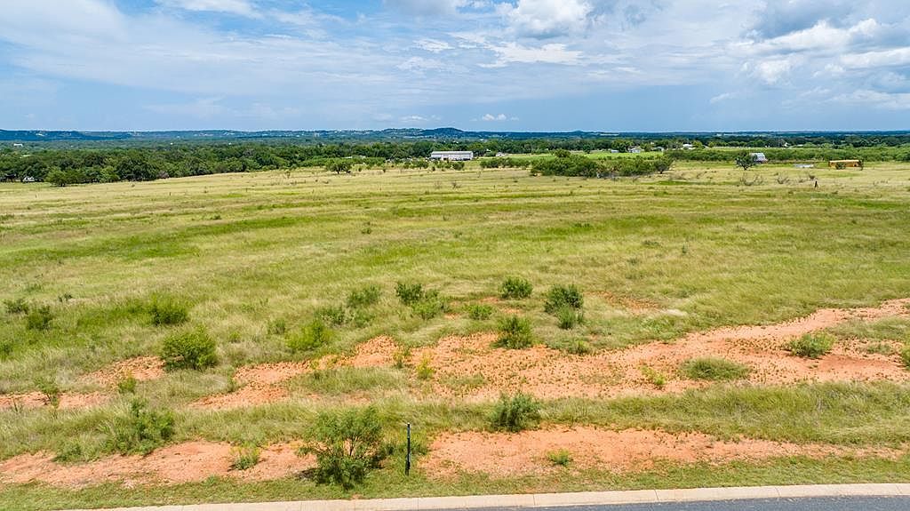 8 Harvest Hills Ln Fredericksburg, TX 78624 - Thumbnail 4