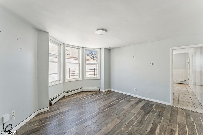 194-196 Smith St Newark, NJ 07106 - Thumbnail 4