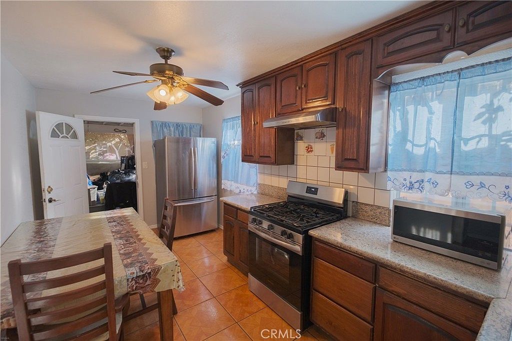 2534 E 127th St Compton, CA 90222 - Thumbnail 4