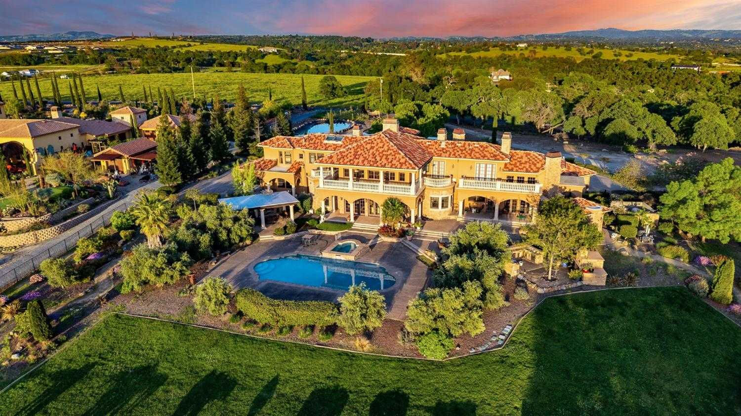 4269 Fairway View Drive, Loomis, CA, 95650 - Thumbnail 4