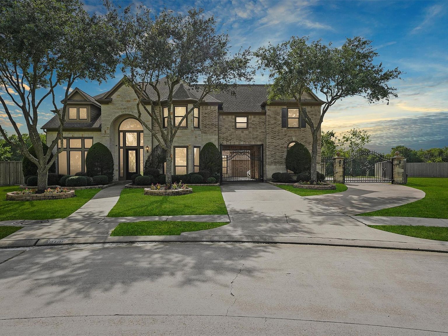 3100 Richard Ln Friendswood, TX 77546 - Thumbnail 4