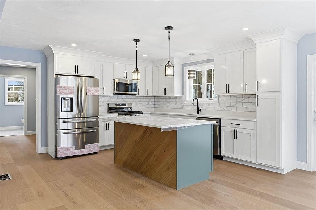 3 Kirk St Nashua, NH 03064 - Thumbnail 4