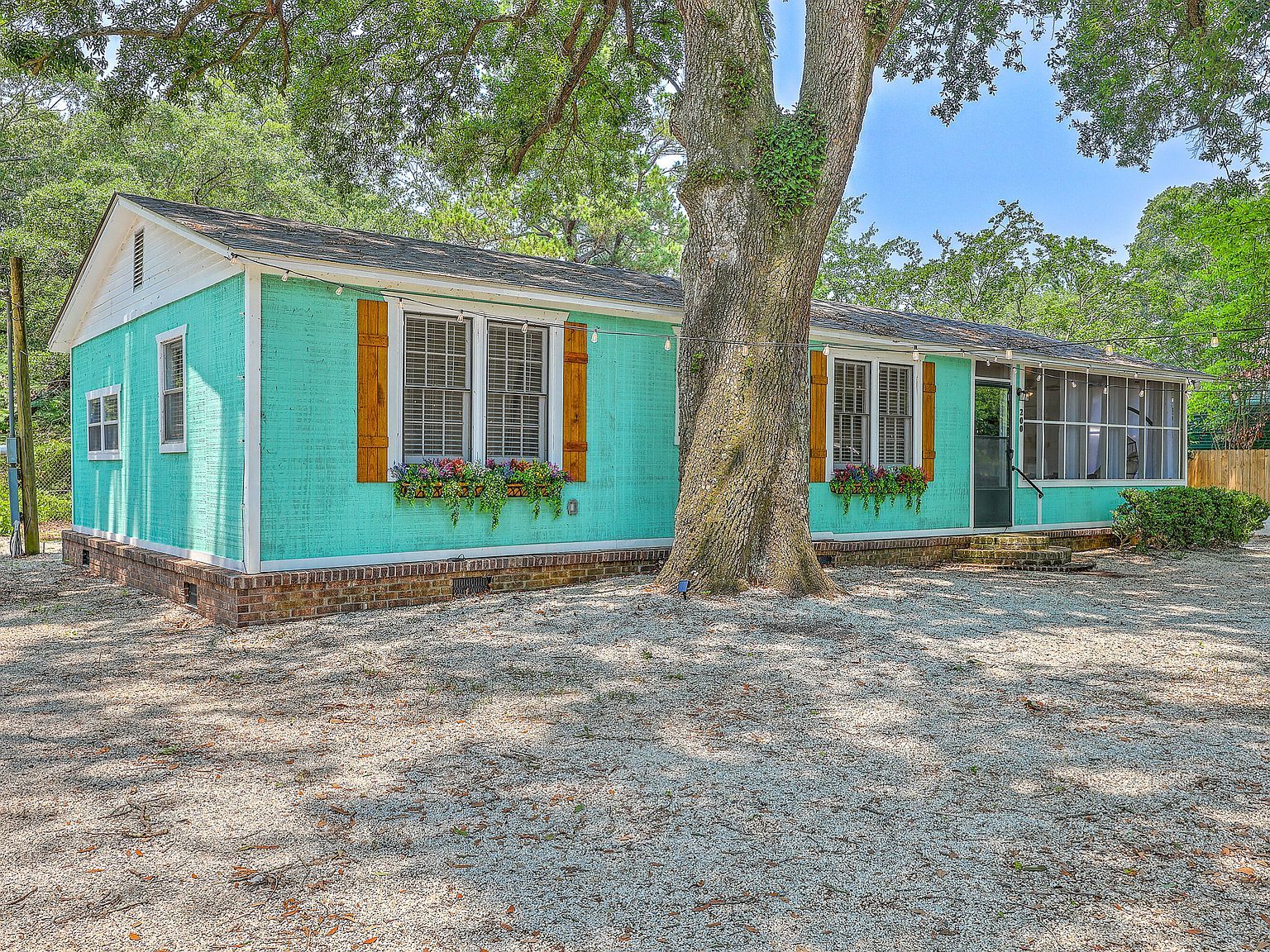 200 Hilltop Dr Bonneau, SC 29431 - Thumbnail 4