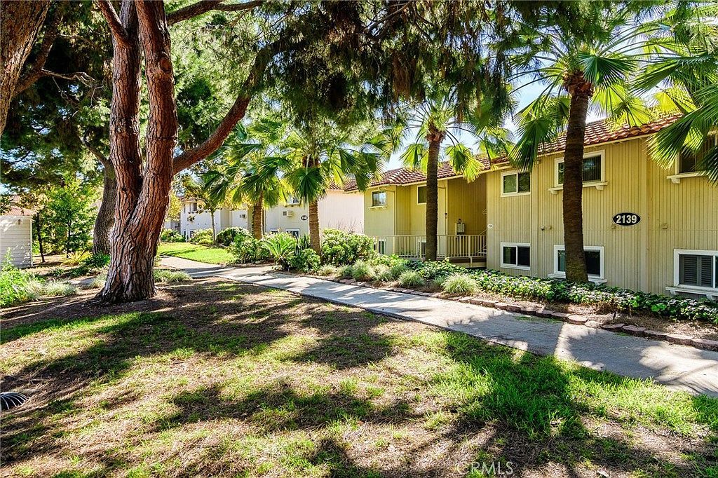 2139 Ronda Granada #B Laguna Woods, CA 92637 - Thumbnail 4