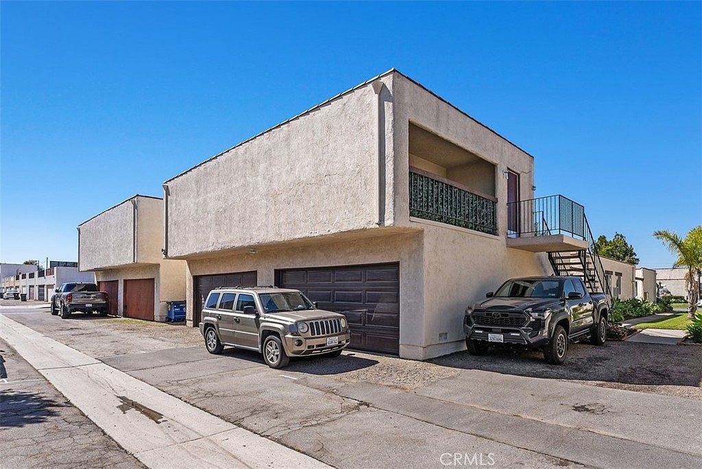 2006 California St Huntington Beach, CA 92648 - Thumbnail 4