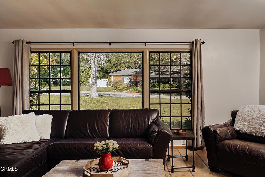 3818 Altura Ave Glendale, CA 91214 - Thumbnail 4