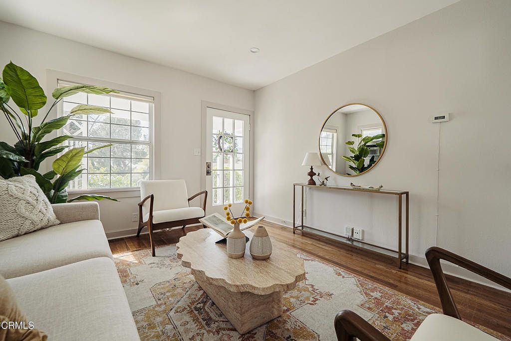 2843 Los Olivos Ln La Crescenta, CA 91214 - Thumbnail 4