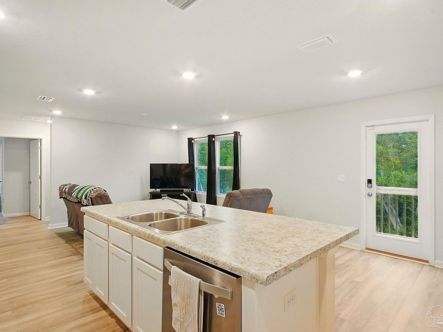 6068 Secretariat Way Pensacola, FL 32526 - Thumbnail 4