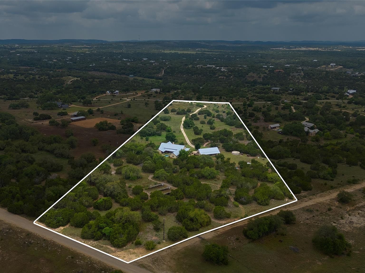 424 Hidden Creek Dr Dripping Springs, TX 78620 - Thumbnail 4