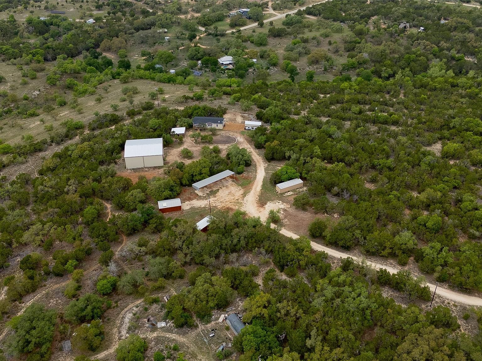 722 Wildwood Ln Johnson City, TX 78636 - Thumbnail 4