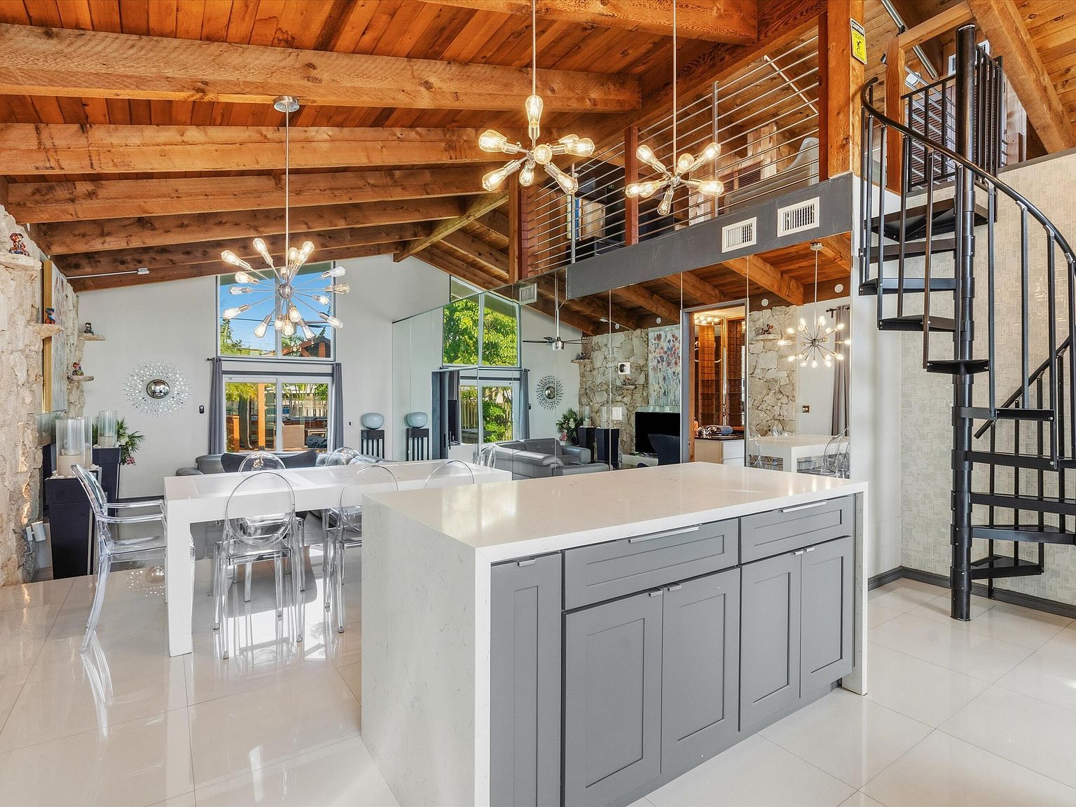 221 NW 45th St Fort Lauderdale, FL 33309 - Thumbnail 4