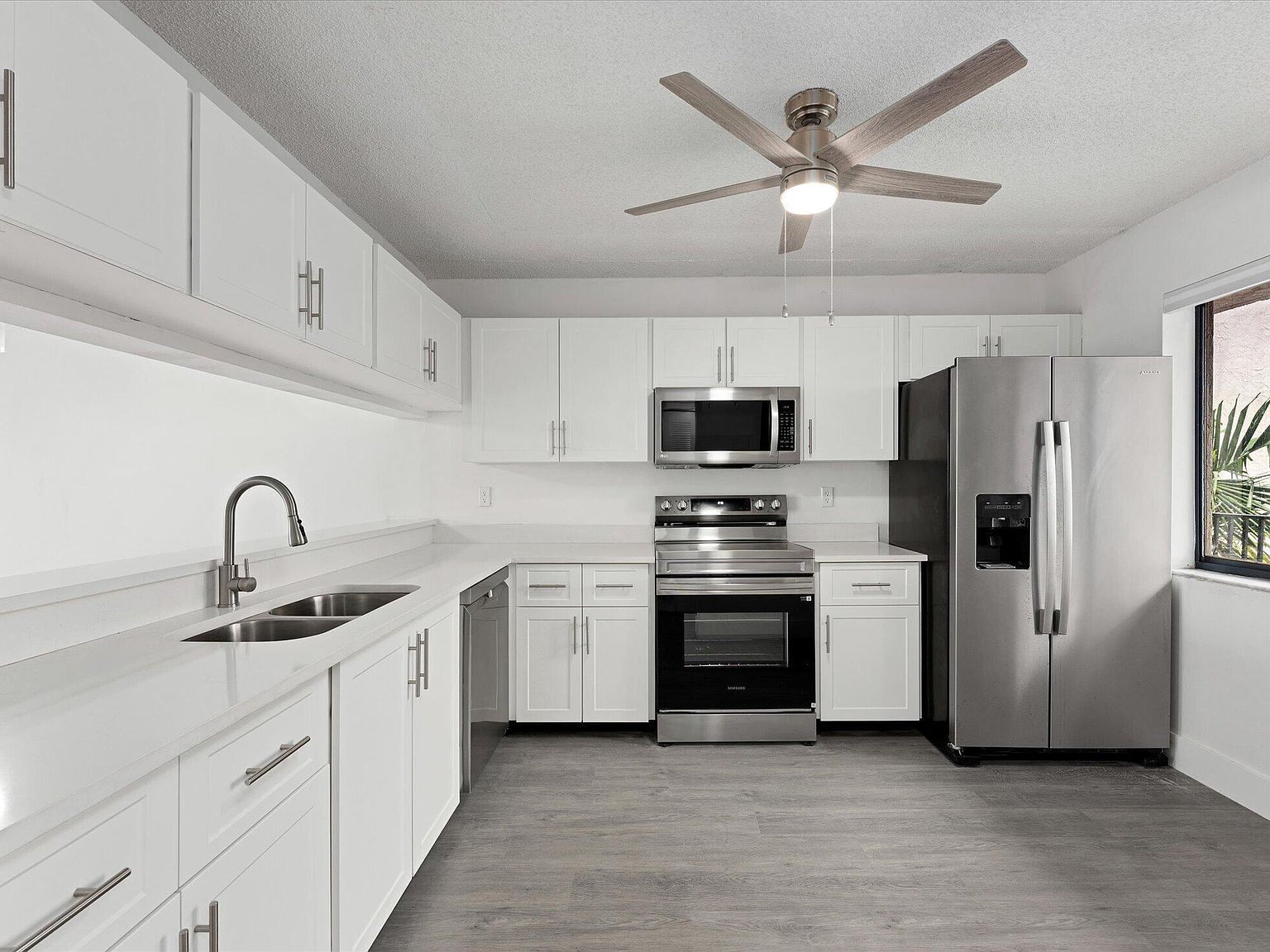 8040 Hampton Blvd APT 306 North Lauderdale, FL 33068 - Thumbnail 4