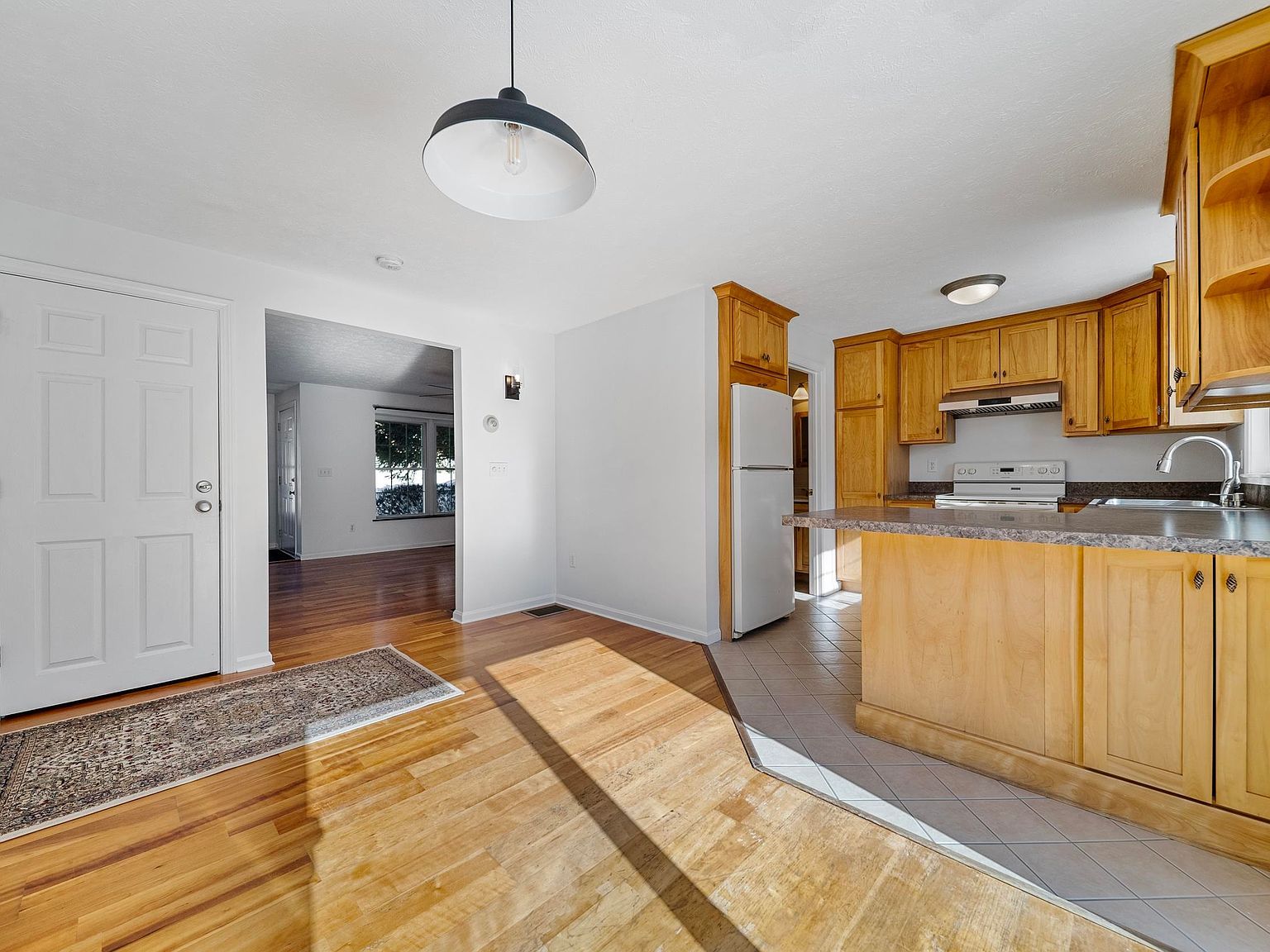 20 Larson Dr #20 Hampstead, NH 03841 - Thumbnail 4