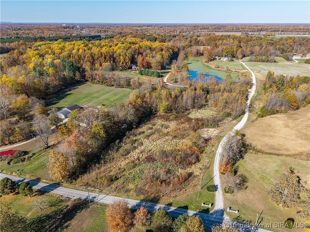 329 E Cutshall Rd Austin, IN 47102 - Thumbnail 4