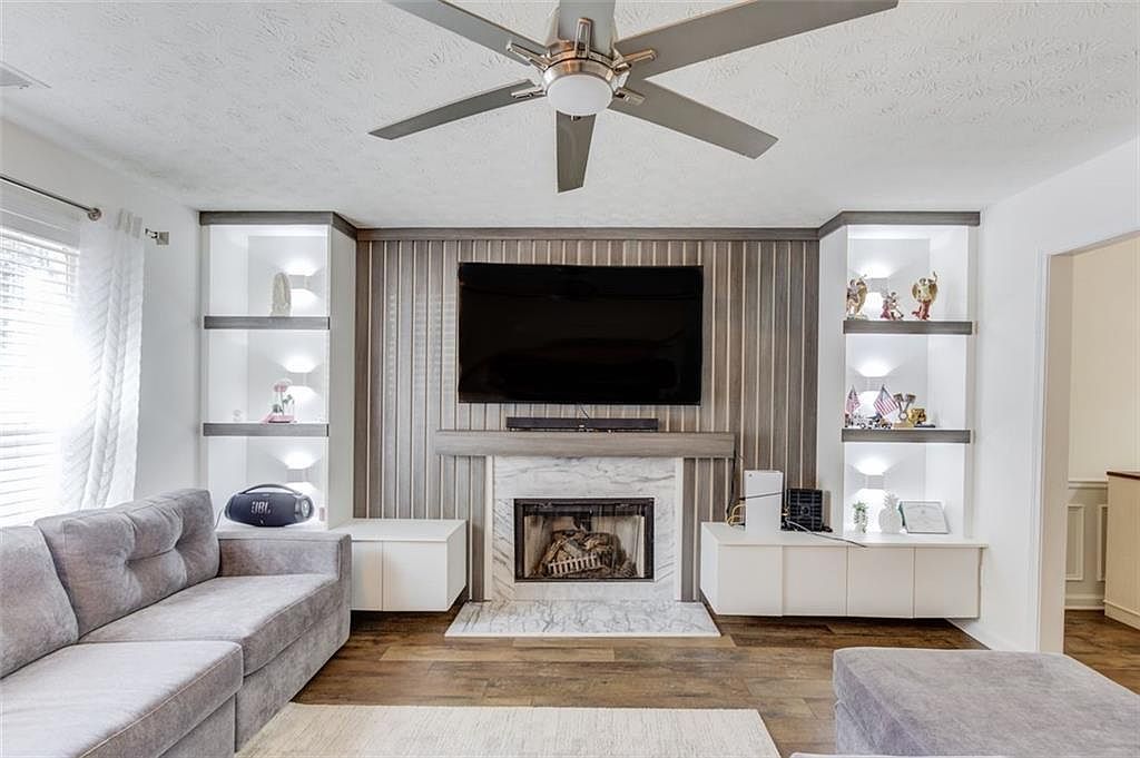 1811 Hayden Mill Ct Lawrenceville, GA 30043 - Thumbnail 4