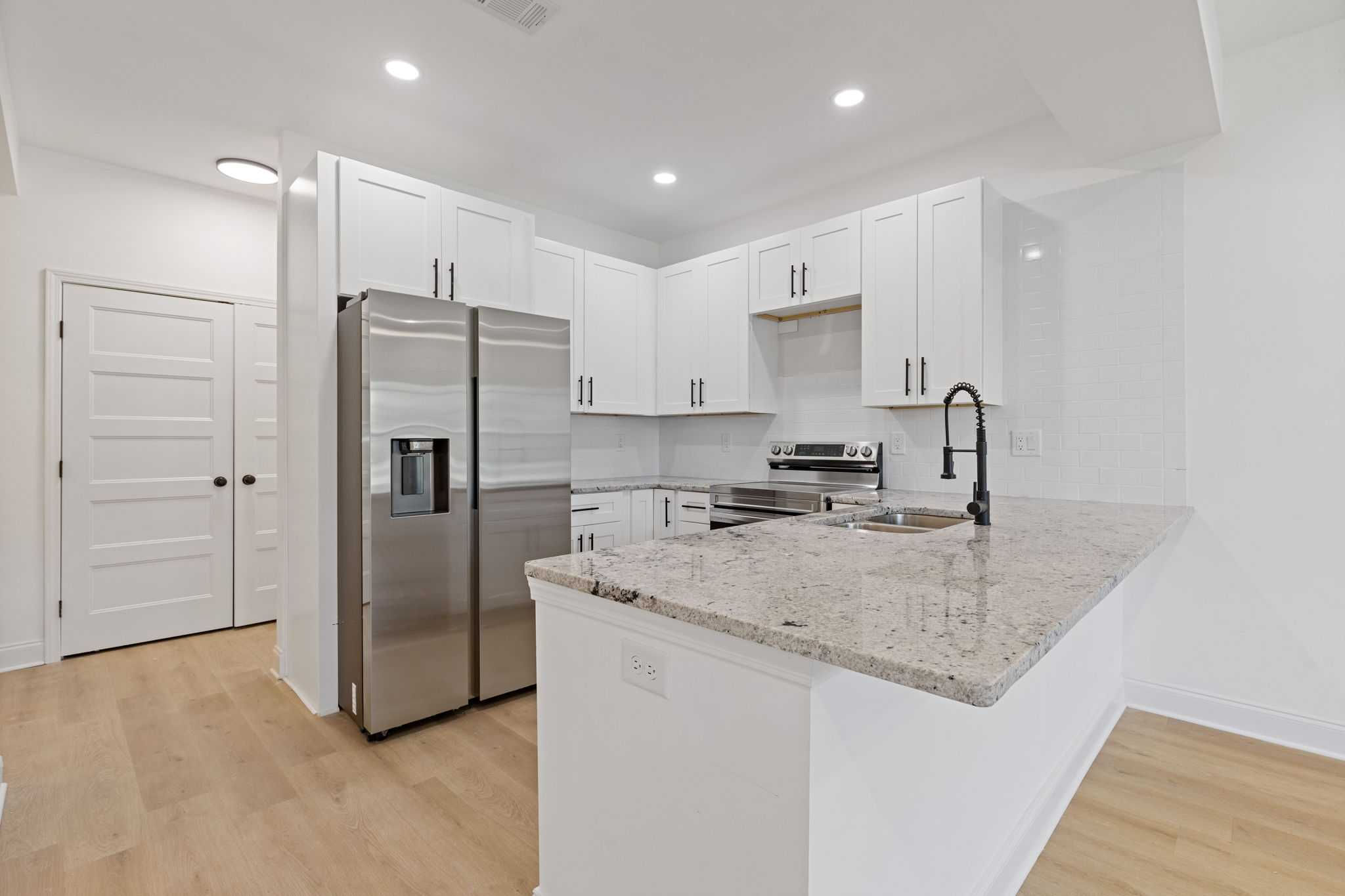 2414 Rose Palm Lane, Atlanta, GA, USA, 30315 - Thumbnail 4