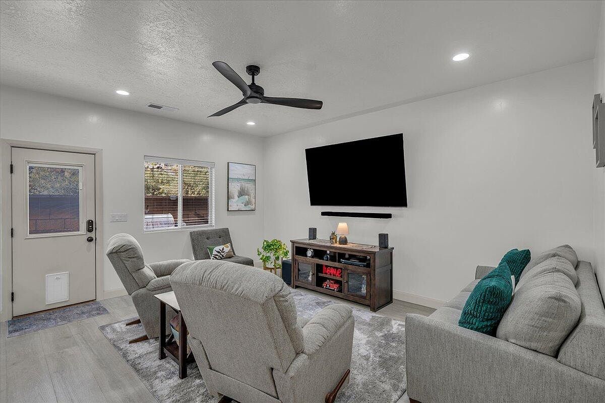 355 W 200 S UNIT 139 Washington, UT 84780 - Thumbnail 4