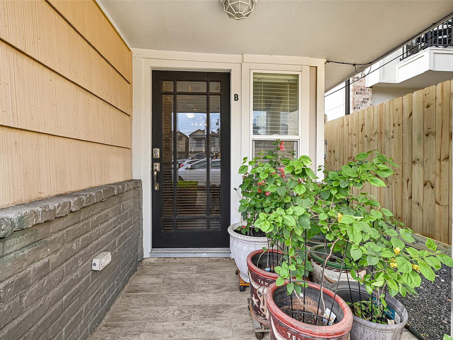 4401 Marina St #B Houston, TX 77007 - Thumbnail 4