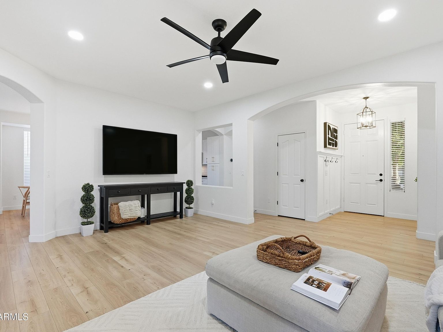 9614 E Keats Ave Mesa, AZ 85209 - Thumbnail 4