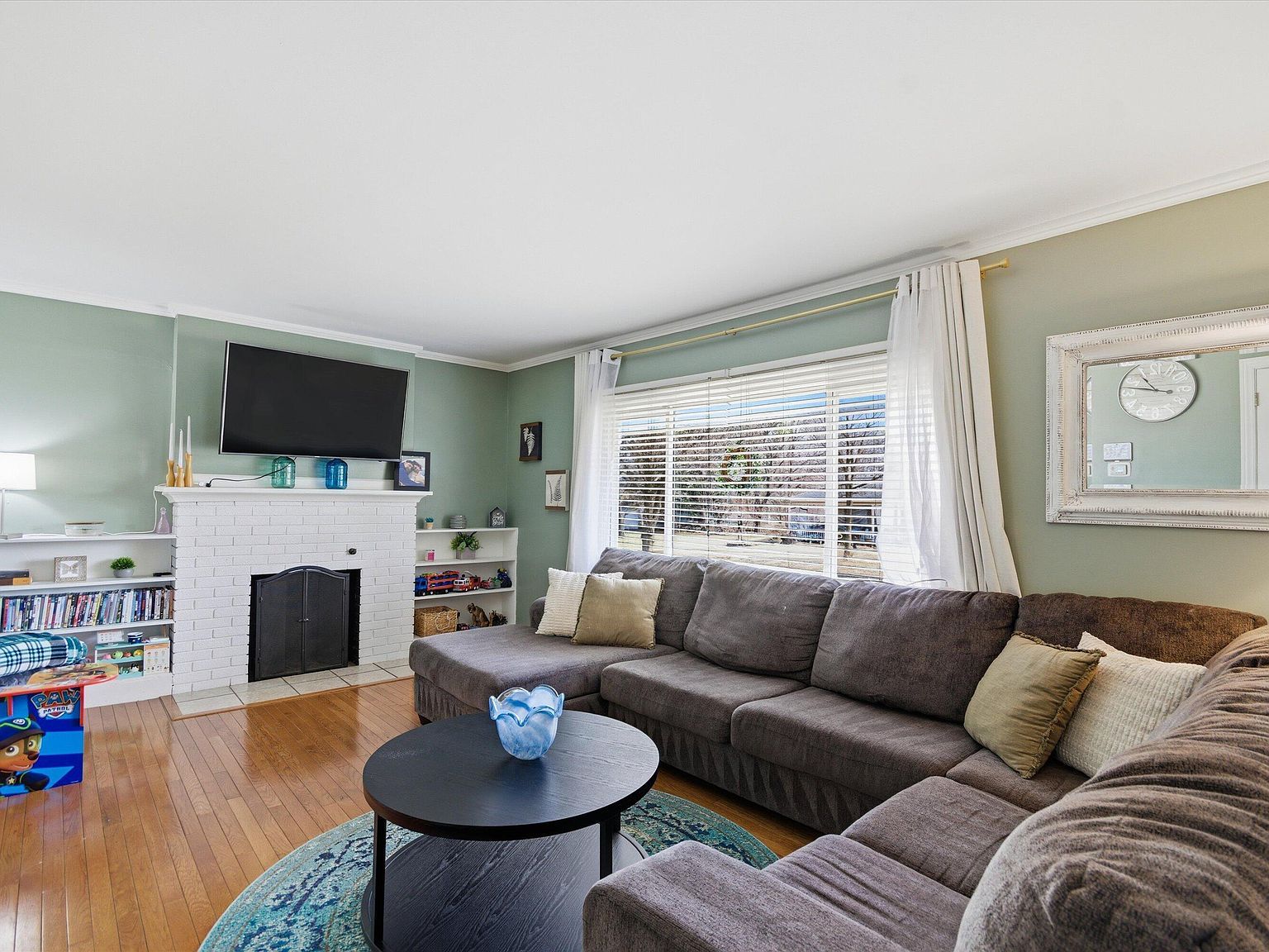 758 The Parkway St Jackson, MI 49203 - Thumbnail 4