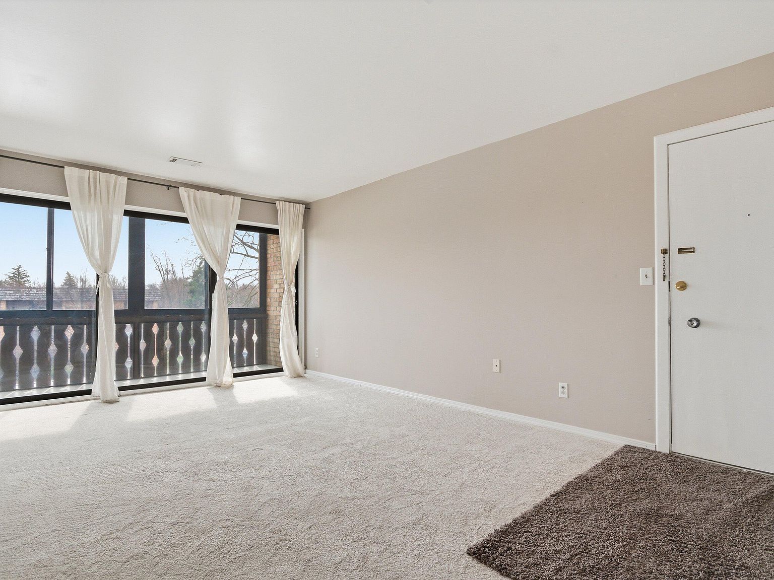 2106 Pauline Blvd APT 201 Ann Arbor, MI 48103 - Thumbnail 4