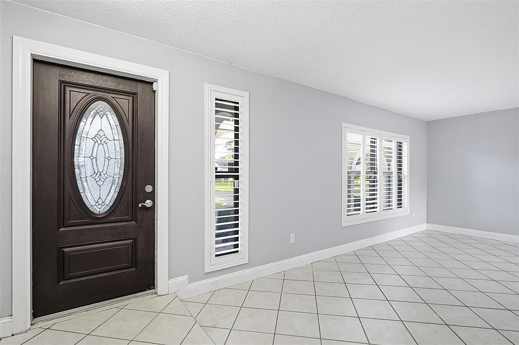 2702 NW 98th Way Pompano Beach, FL 33065 - Thumbnail 4