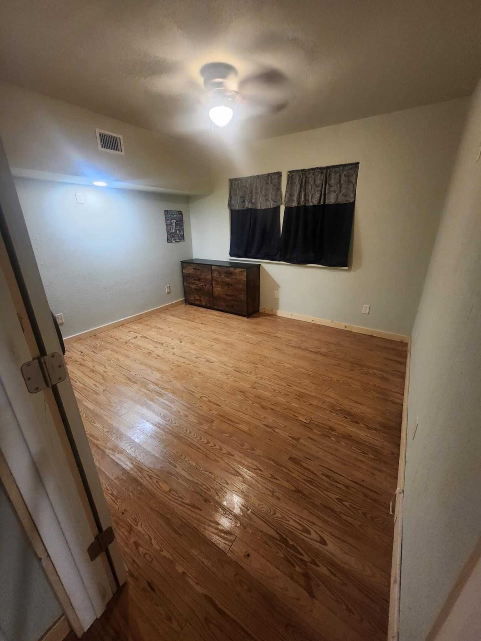 302 King Avenue, Agua Dulce, TX, USA, 78330 - Thumbnail 4