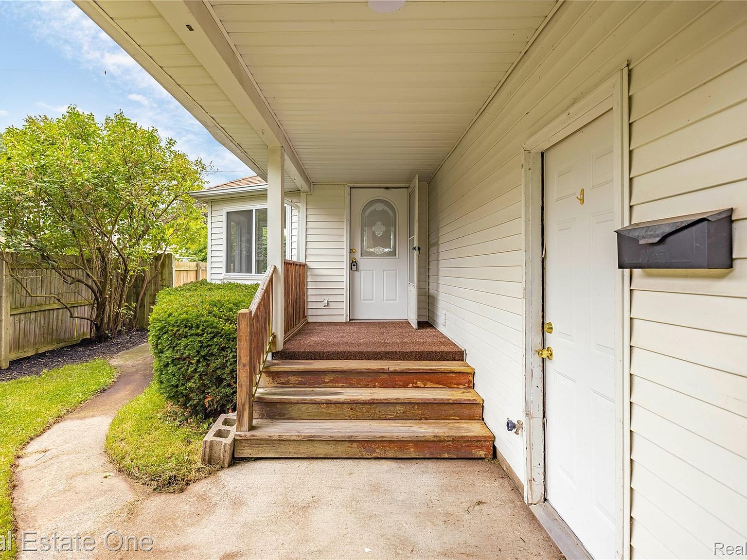 3321 Stone St Port Huron, MI 48060 - Thumbnail 4