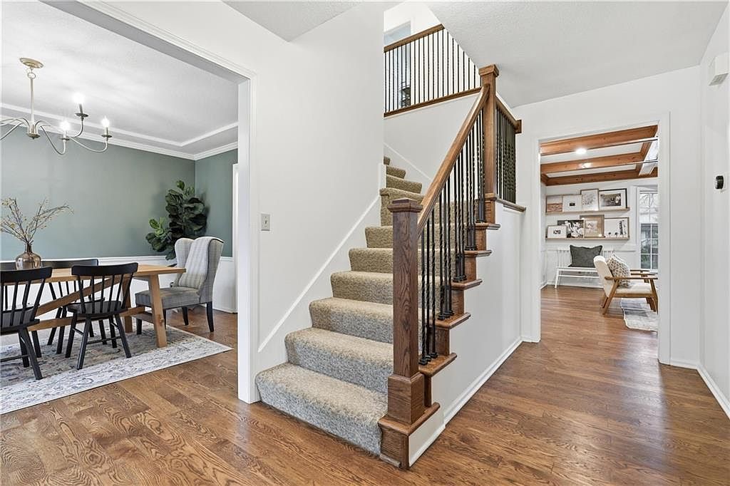 8221 Park St Lenexa, KS 66215 - Thumbnail 4