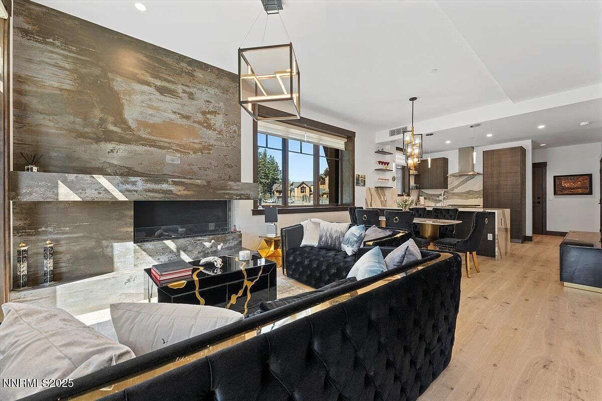 46 Beach Club Dr #901 Stateline, NV 89449 - Thumbnail 4