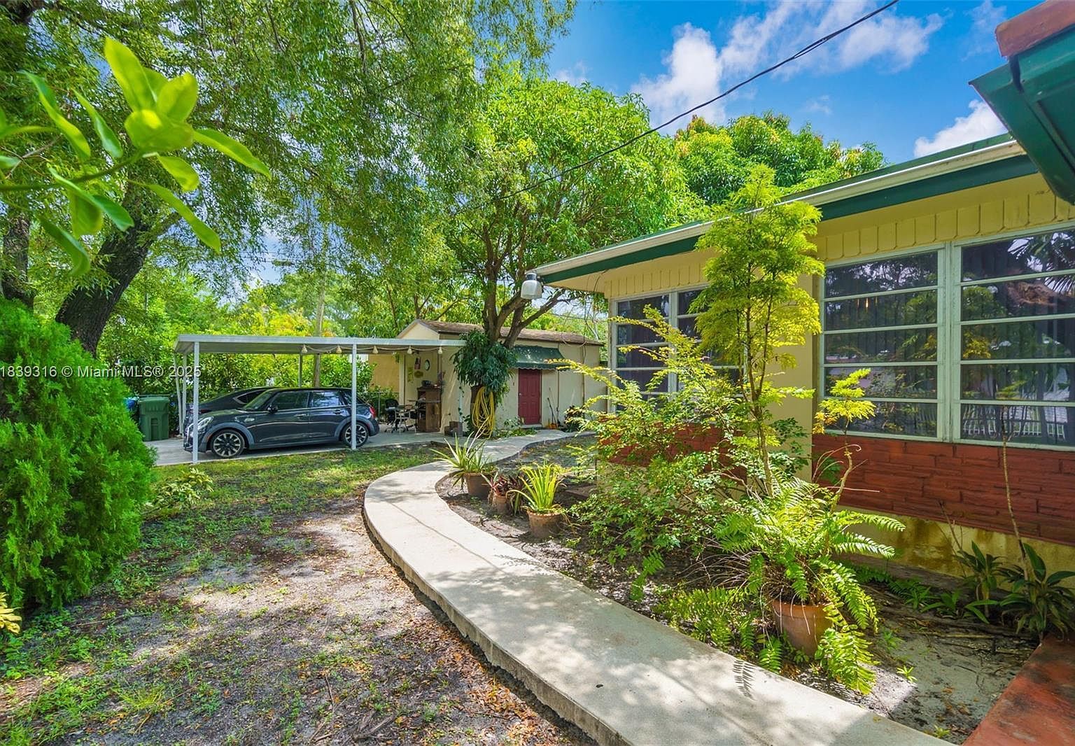 1941 SW 18th St Miami, FL 33145 - Thumbnail 4