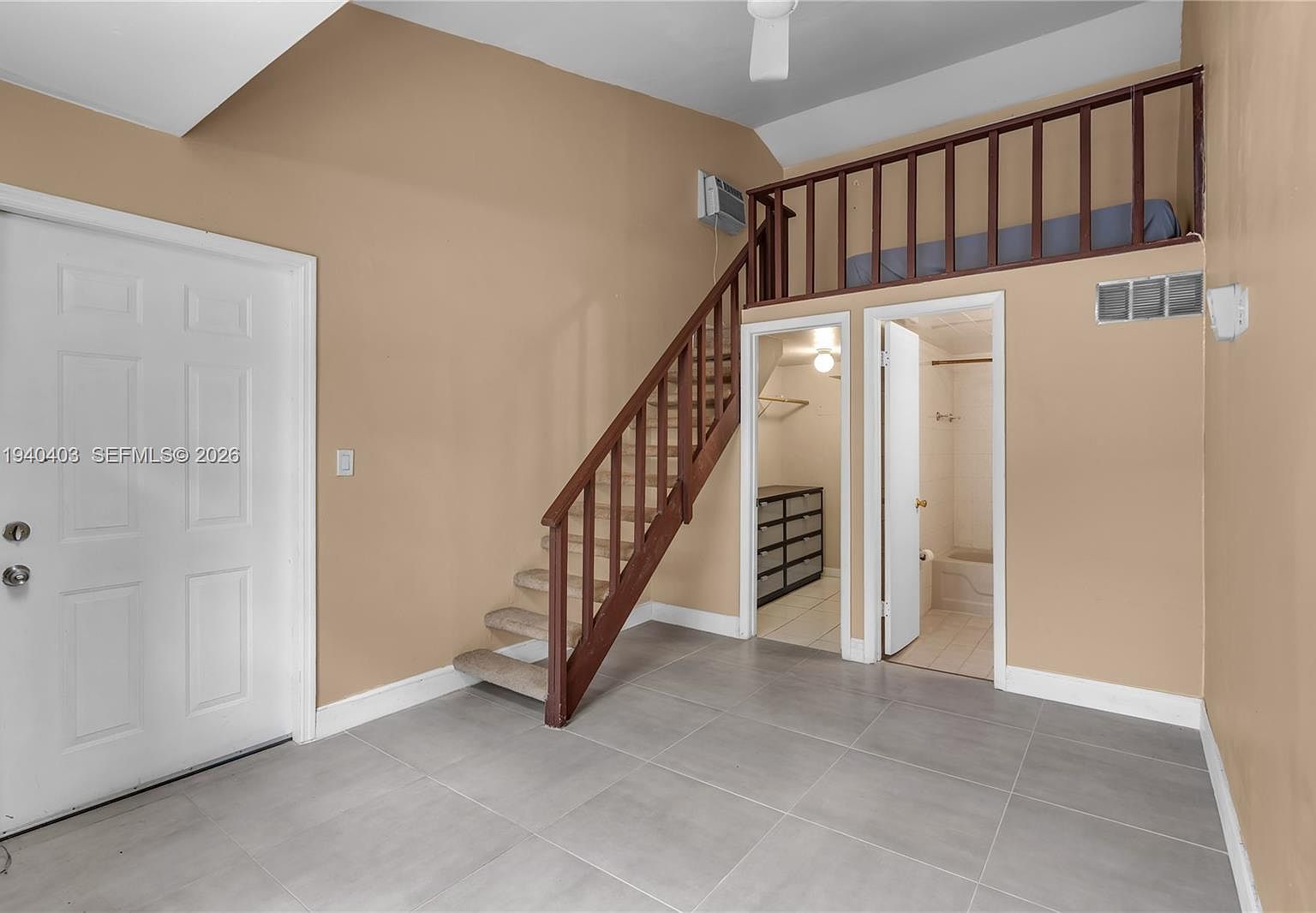 2145 SW 26th St Miami, FL 33133 - Thumbnail 4