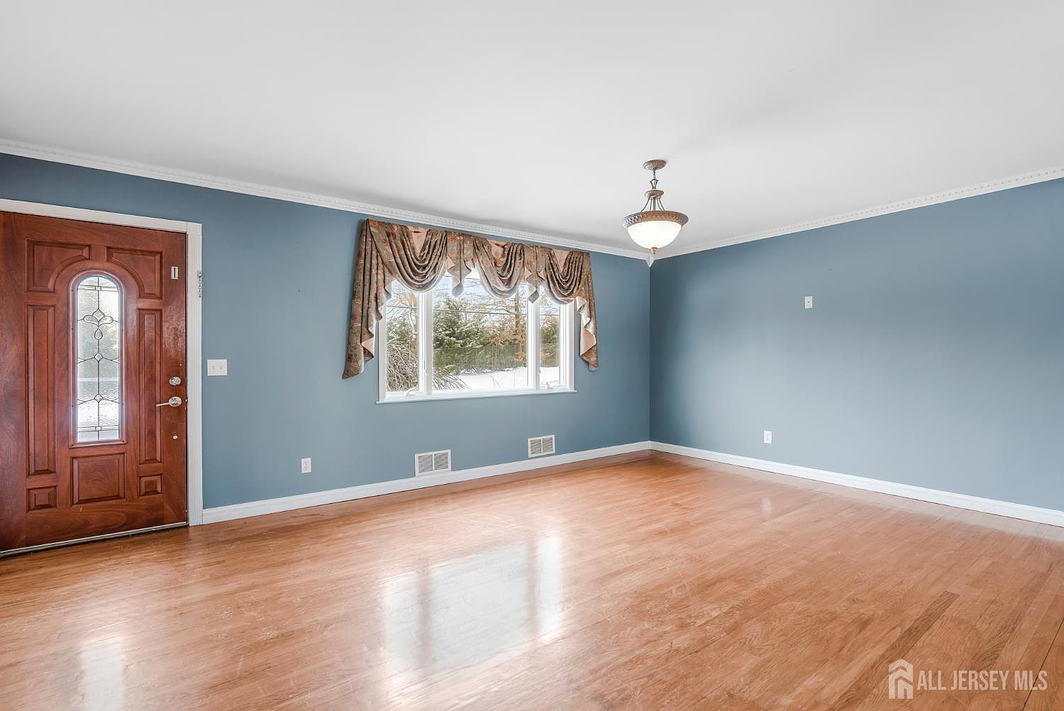 325 Colonia Blvd Colonia, NJ 07067 - Thumbnail 4