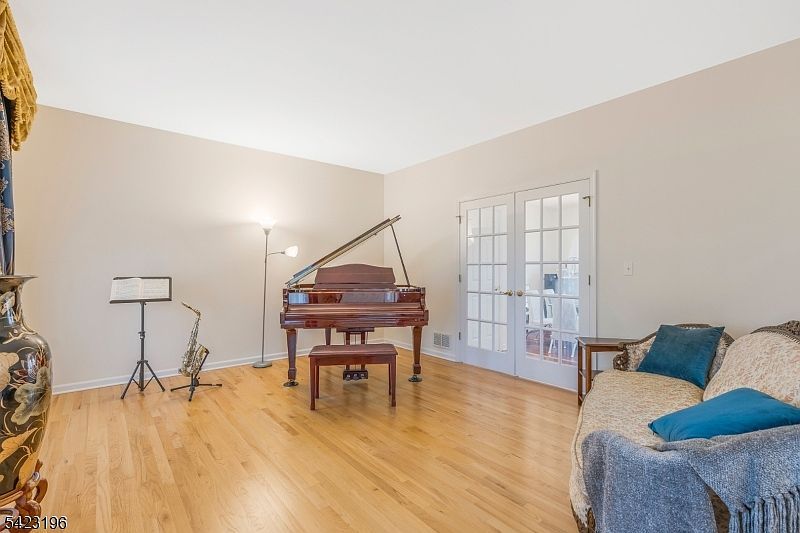 47 Scheurman Terrace Grn Warren, NJ 07059 - Thumbnail 4