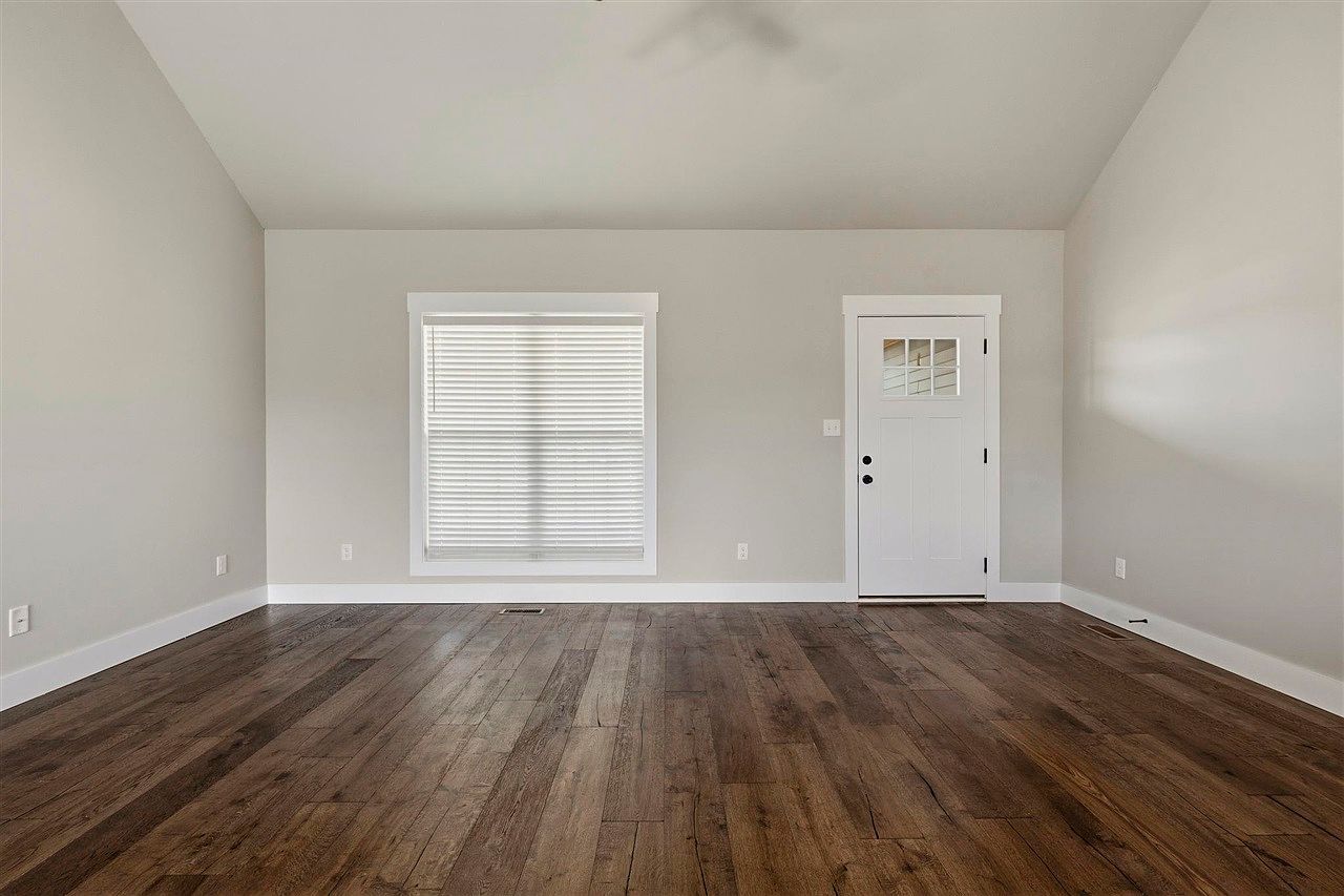 304 Greenbriar Ln Smiths Grove, KY 42171 - Thumbnail 4