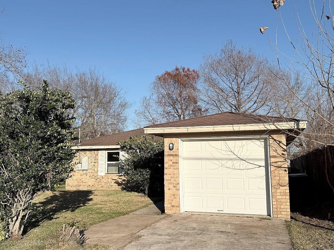 214 S Texas St Texas City, TX 77591 - Thumbnail 4