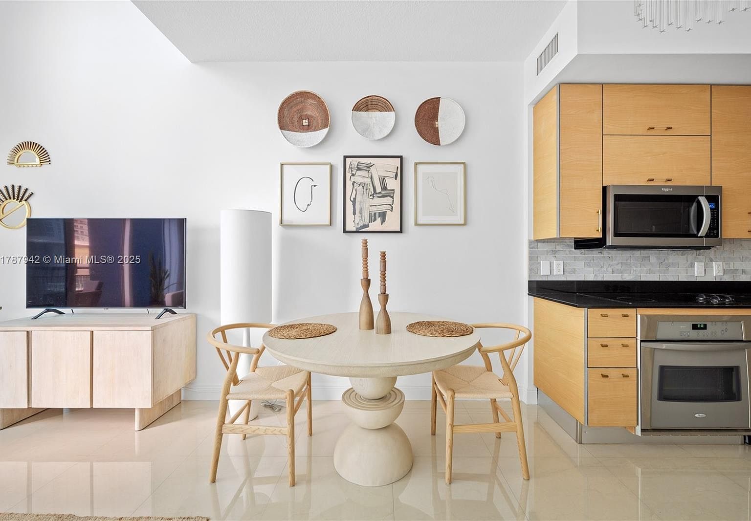 60 SW 13th St APT 3414 Miami, FL 33130 - Thumbnail 4