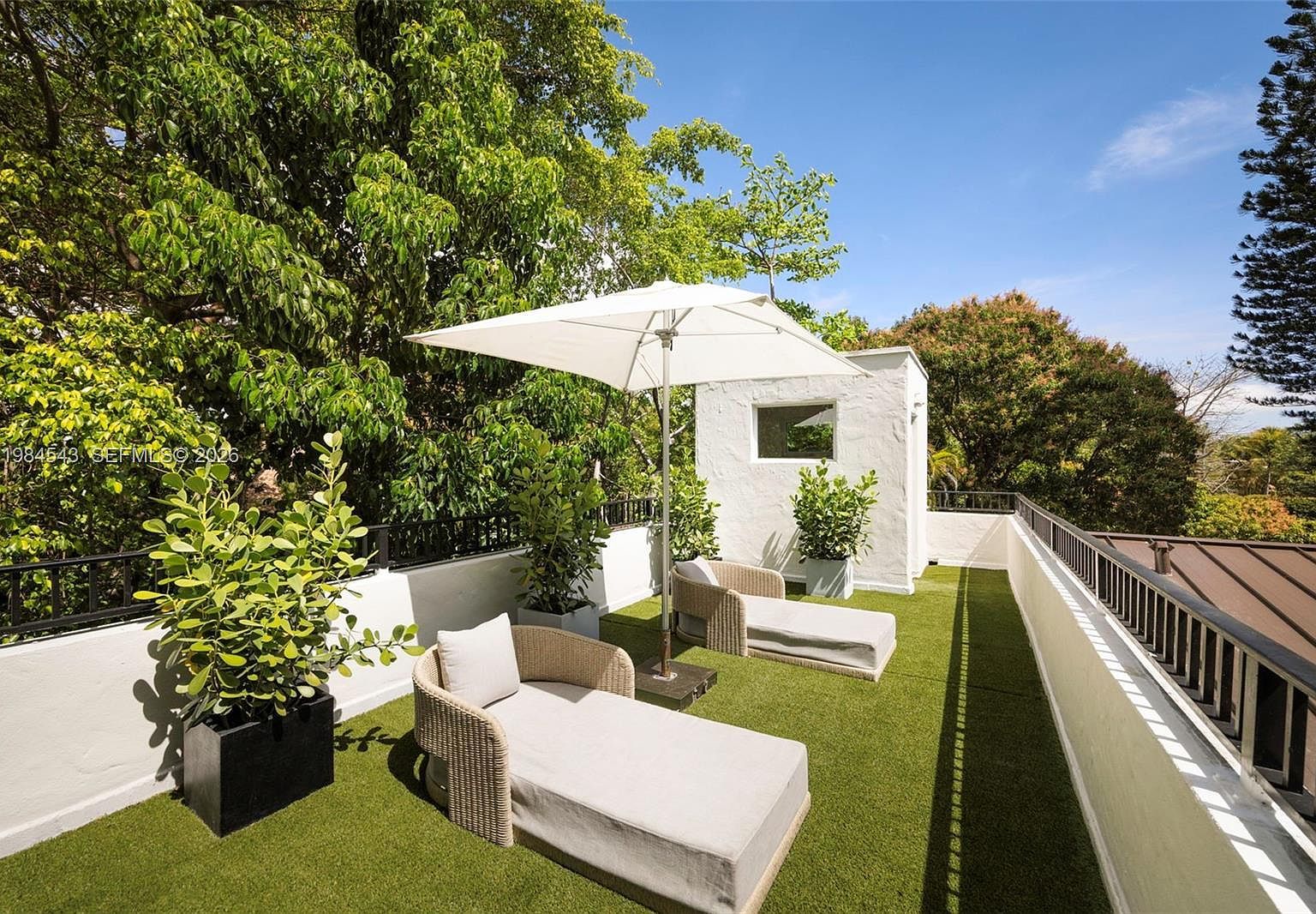 3090 Kirk St Miami, FL 33133 - Thumbnail 4