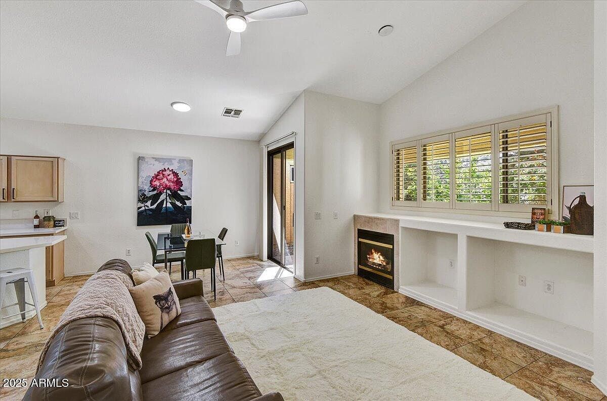 3247 E Maldonado Dr Phoenix, AZ 85042 - Thumbnail 4