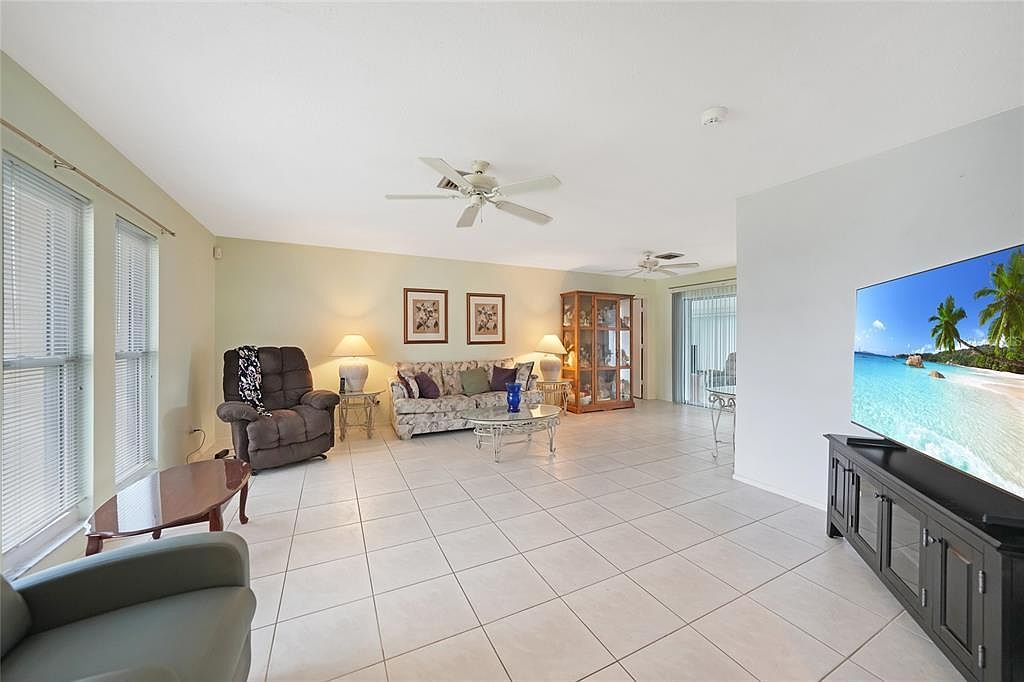 475 Whippoorwill Dr Venice, FL 34293 - Thumbnail 4