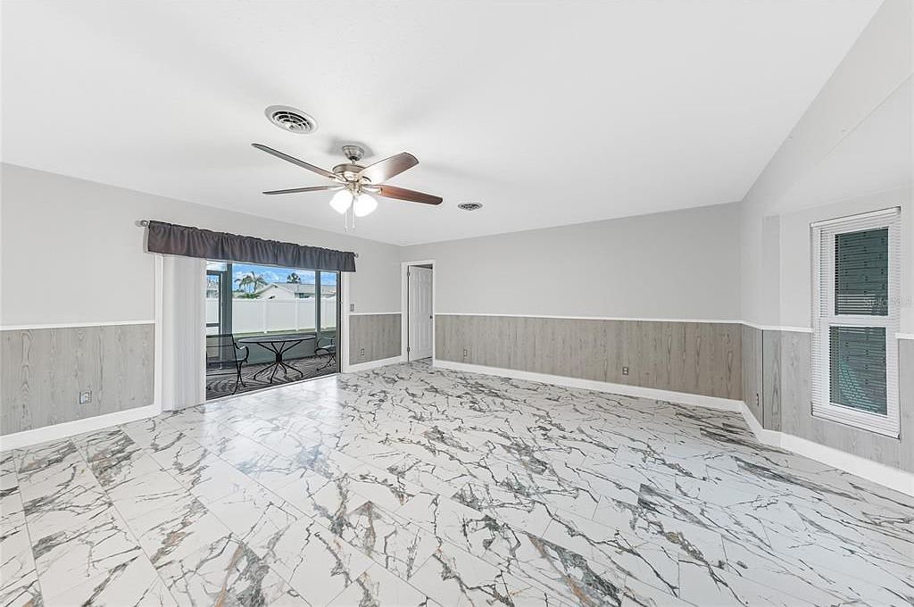 1756 Elinor Pl Englewood, FL 34223 - Thumbnail 4