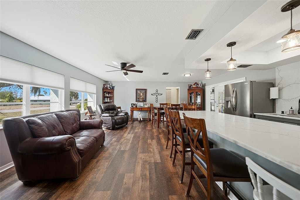 405 Ridgecrest Dr Punta Gorda, FL 33982 - Thumbnail 4