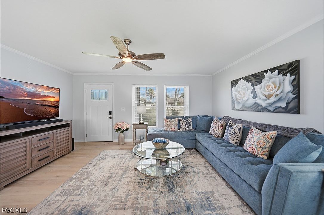 1120 SE 23rd Ter Cape Coral, FL 33990 - Thumbnail 4