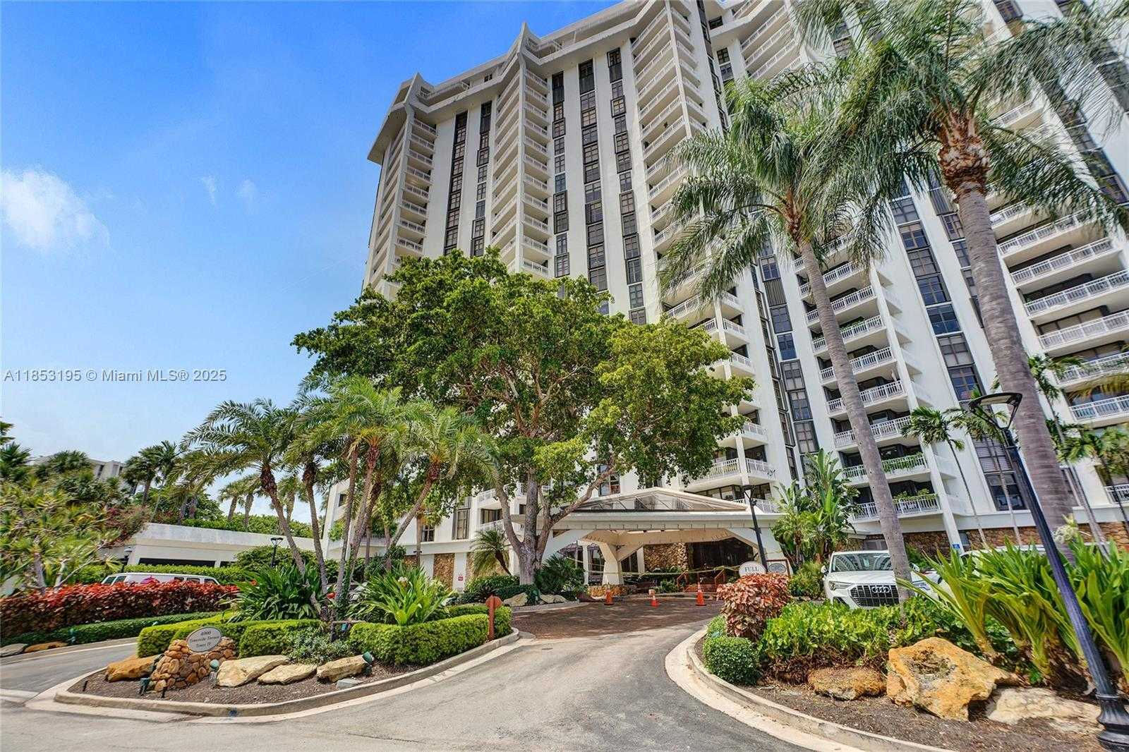 4000 Towerside Terrace, PH9, Miami, FL 33138, USA - Thumbnail 3