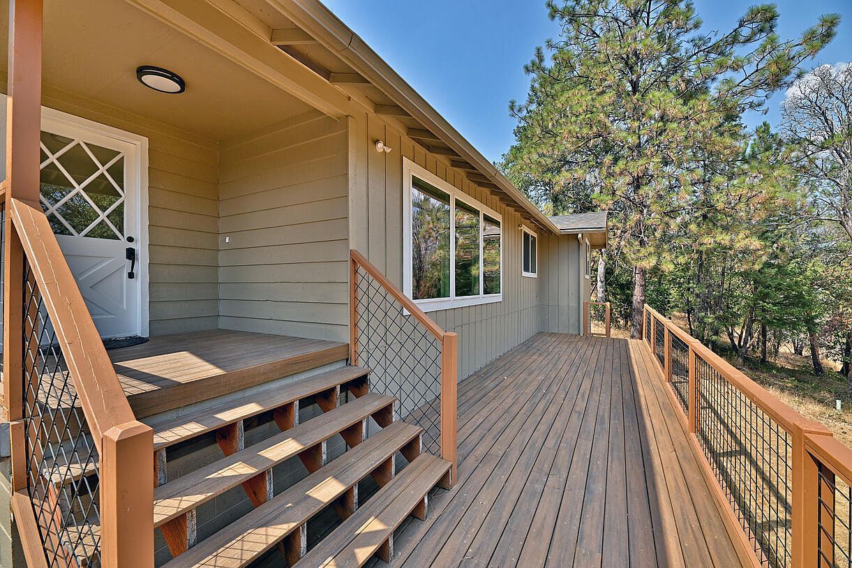1100 Cantrall Rd Jacksonville, OR 97530 - Thumbnail 4
