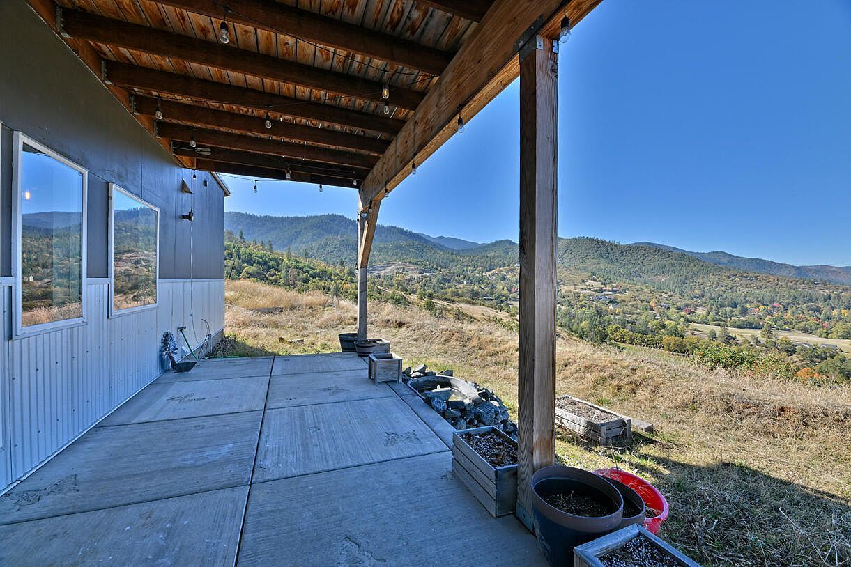 3152 Siskiyou Blvd Ashland, OR 97520 - Thumbnail 4